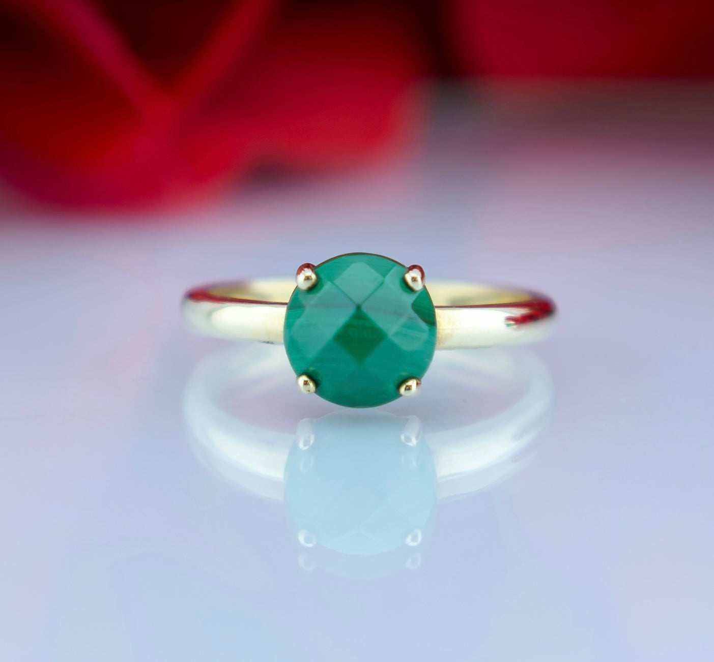 9ct Gold Malachite Solitaire Ring