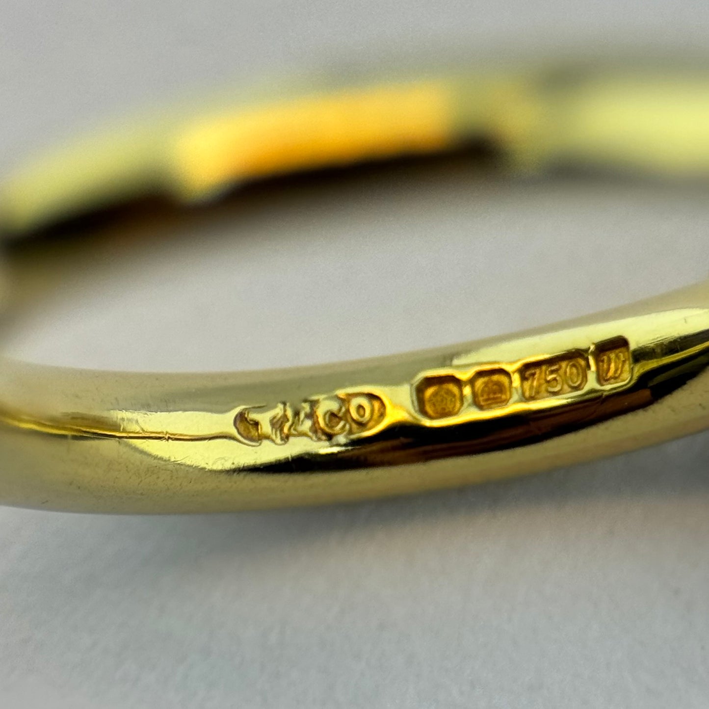 Tiffany & Co. 18ct gold Diamond Solitaire Wedding Band Ring
