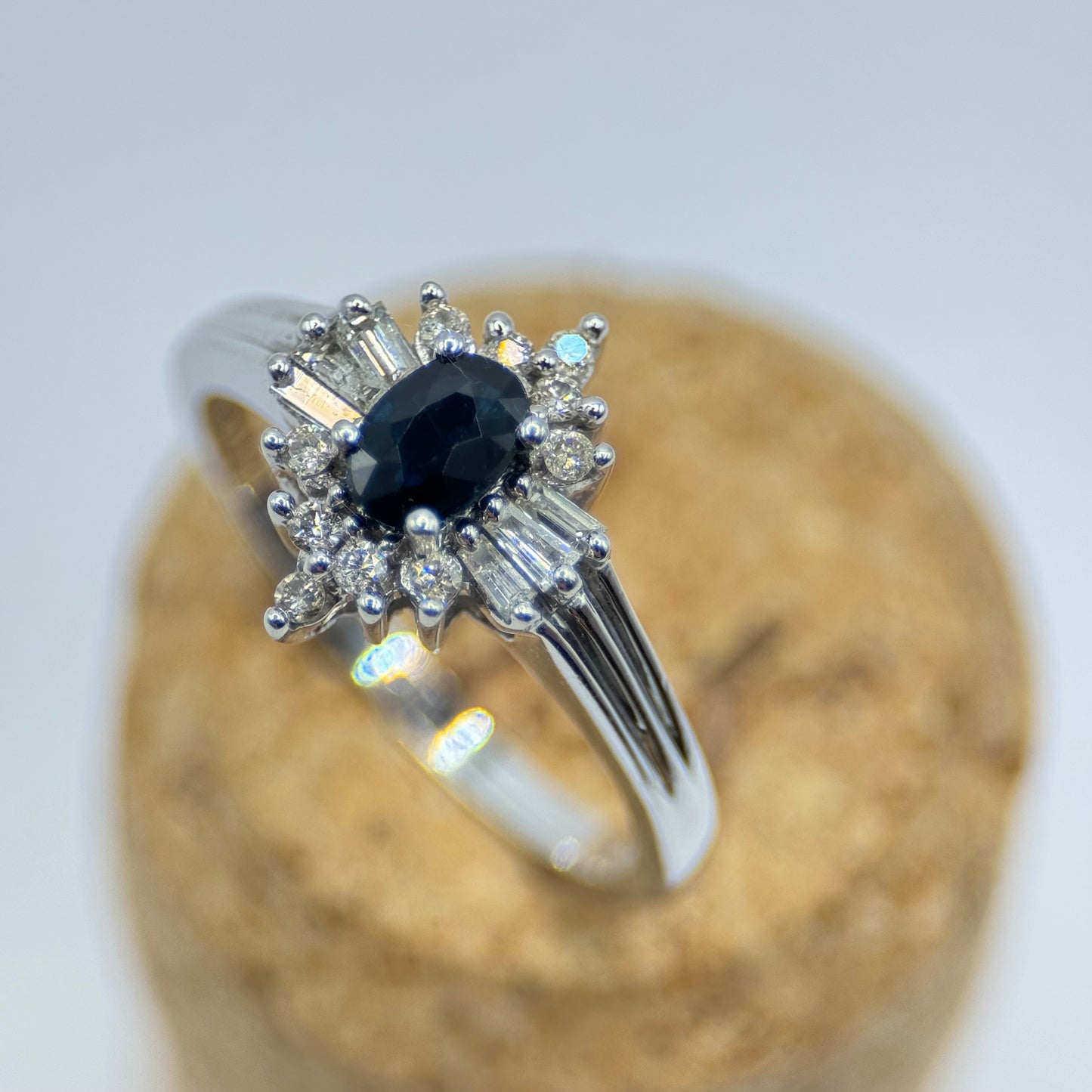 Vintage 9ct White Gold Sapphire and Diamond ring