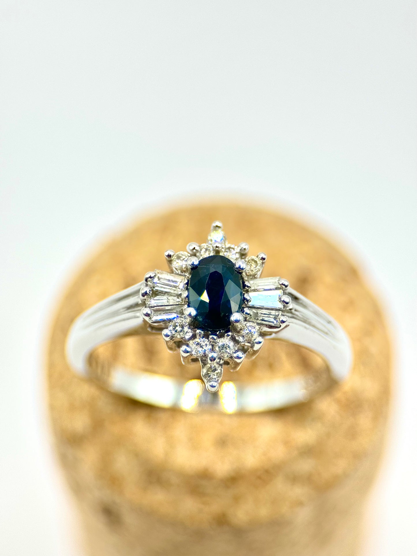 Vintage 9ct White Gold Sapphire and Diamond ring