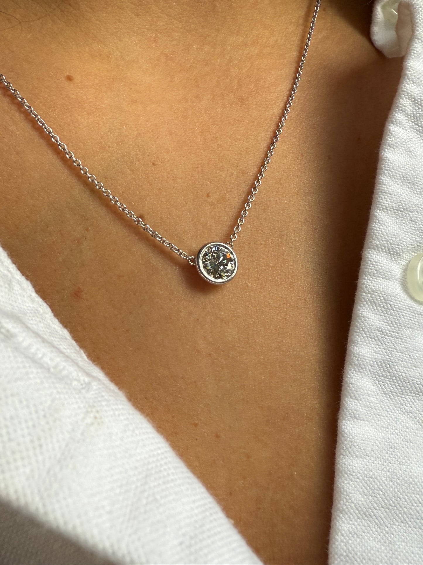 1.3ct VS1 Diamond Pendant 18ct white gold
