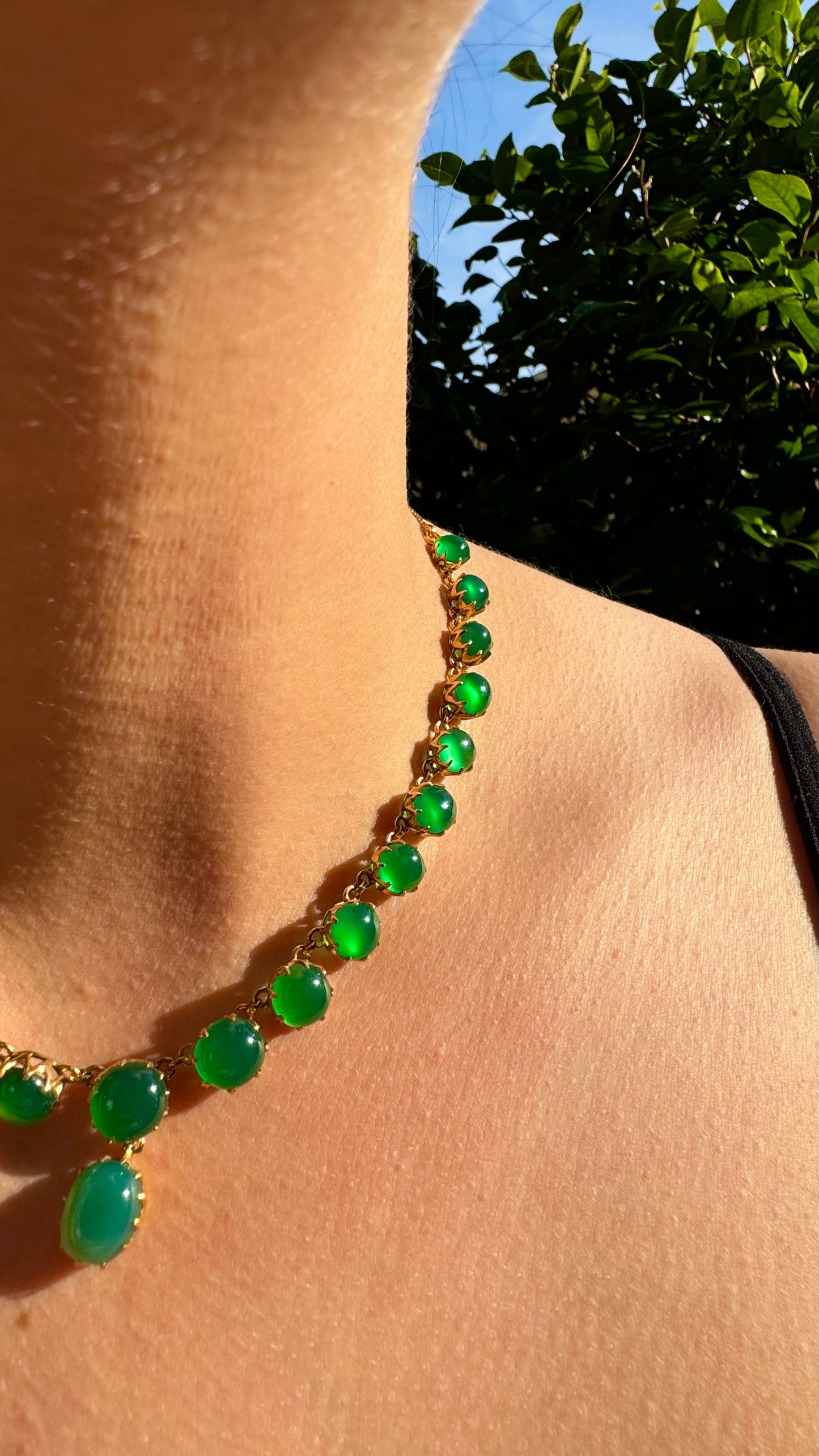 22ct Natural Green Agate Gem Set Necklace And Earring Set