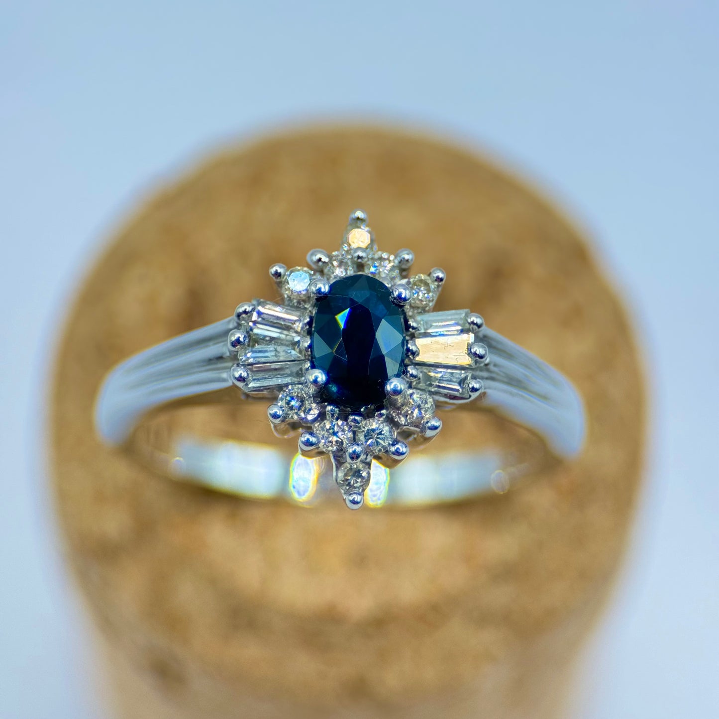Vintage 9ct White Gold Sapphire and Diamond ring