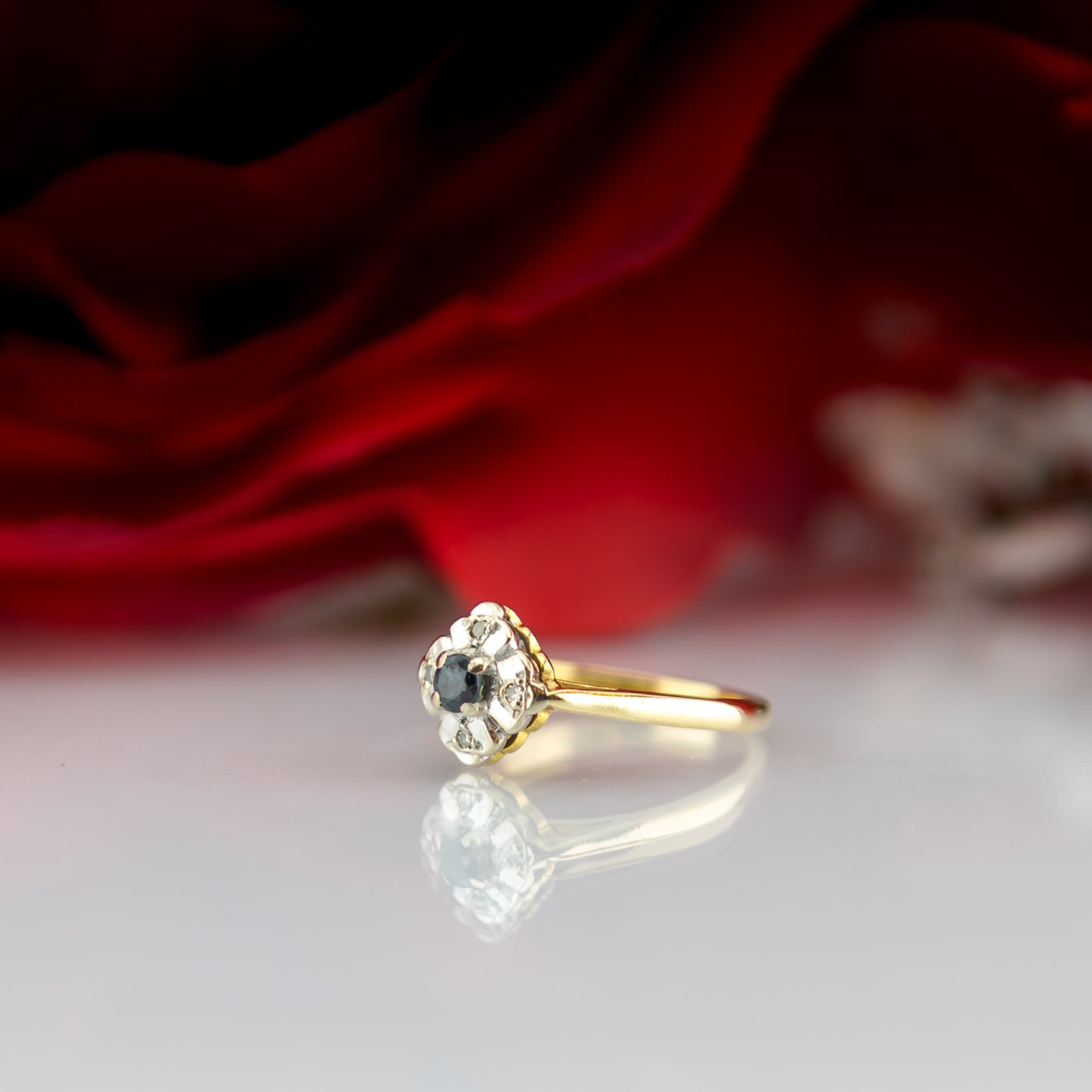 18ct Gold Sapphire & Diamond Ring