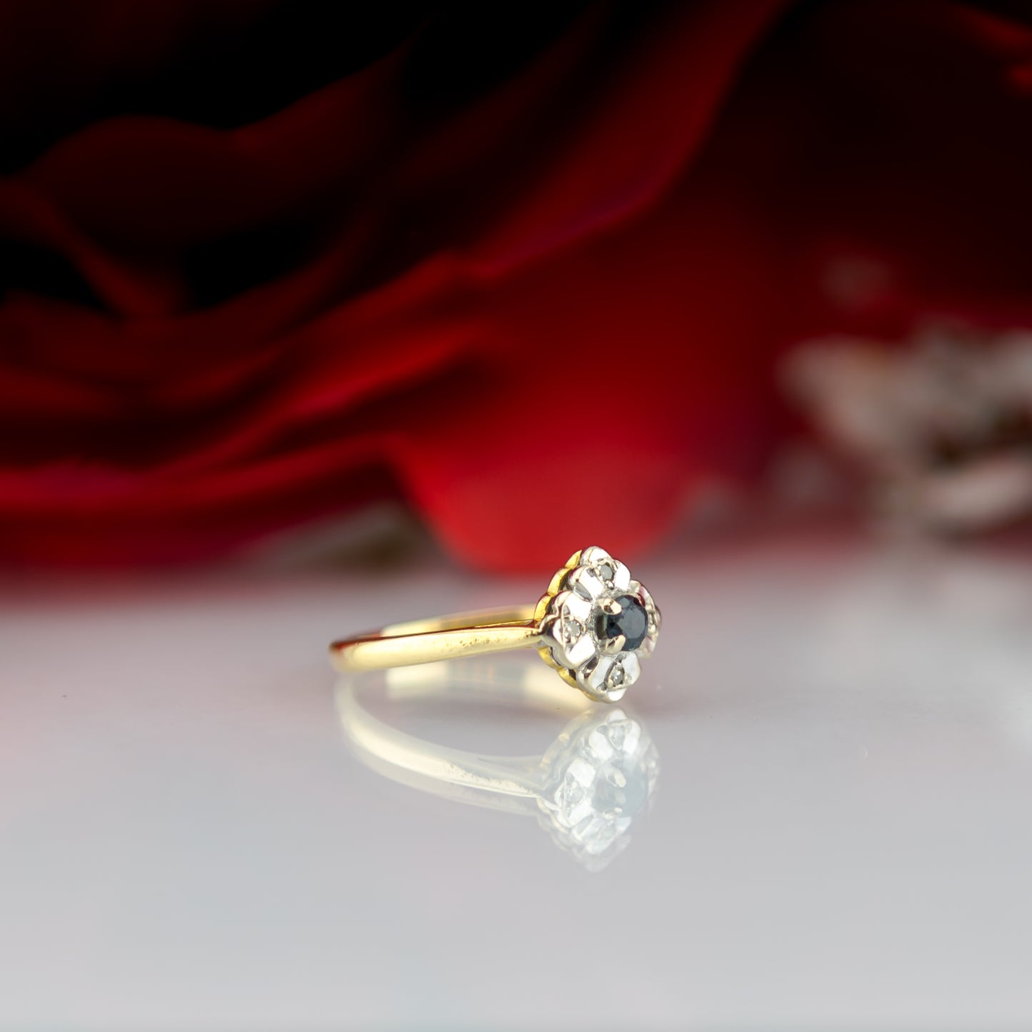 18ct Gold Sapphire & Diamond Ring