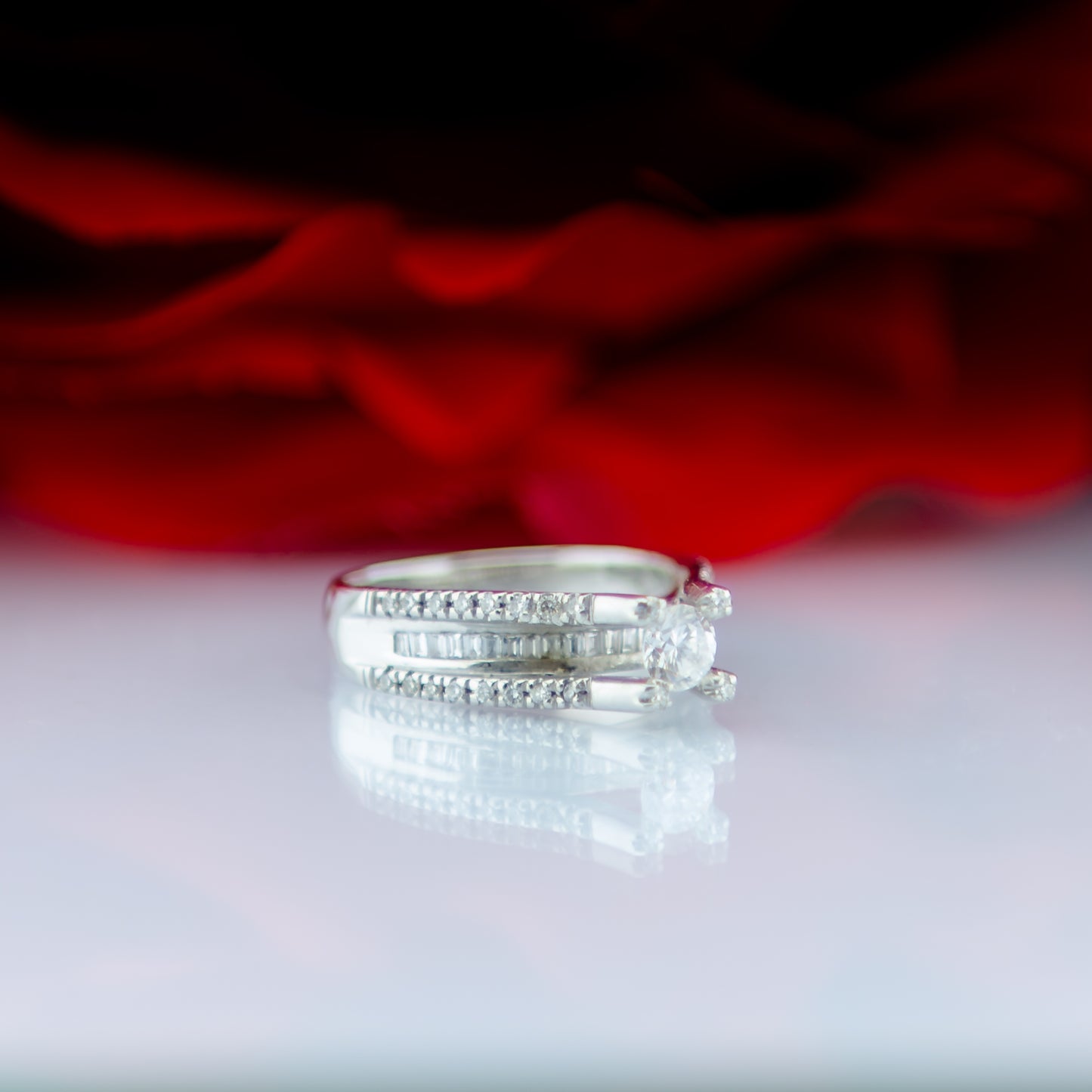 18ct White Gold Diamond Solitaire Ring