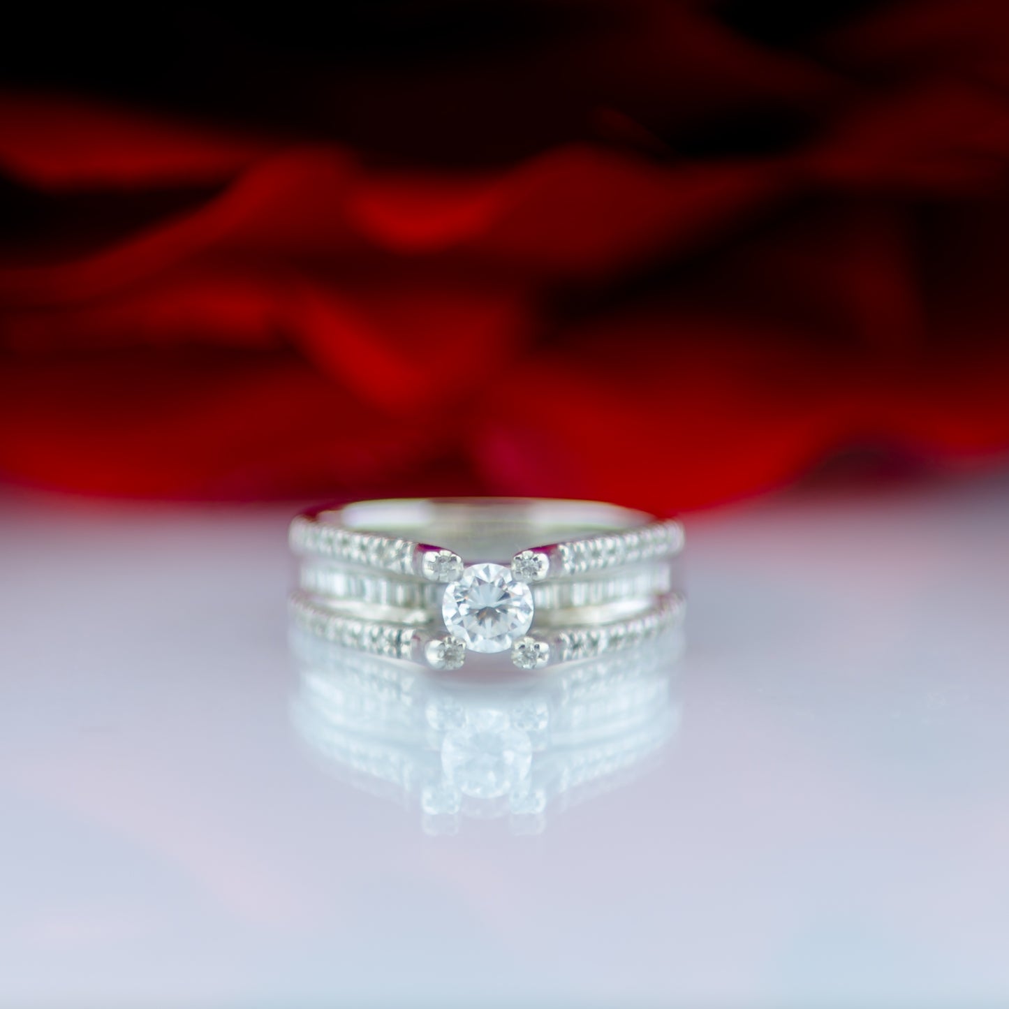 18ct White Gold Diamond Solitaire Ring
