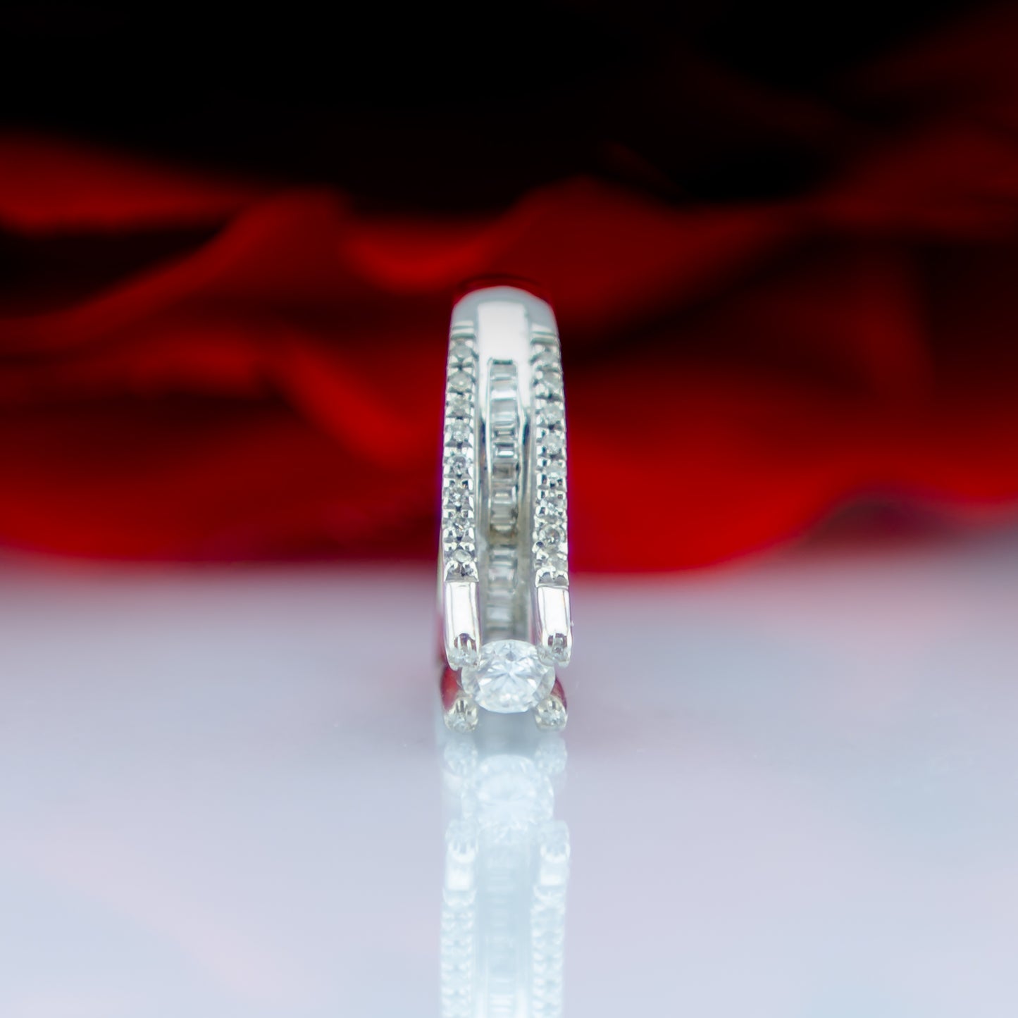 18ct White Gold Diamond Solitaire Ring