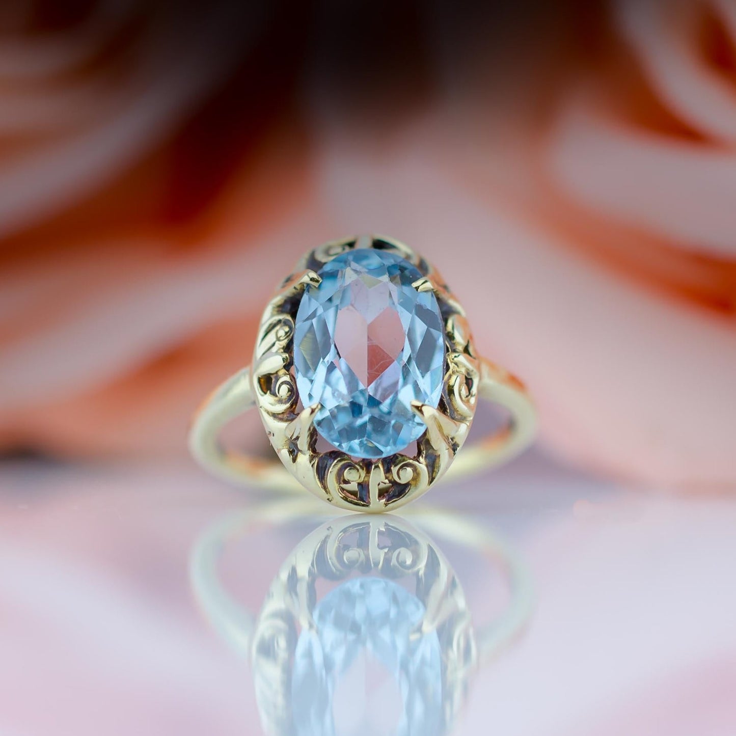 14ct Yellow Gold & Blue Spinel Gemstone 3ct