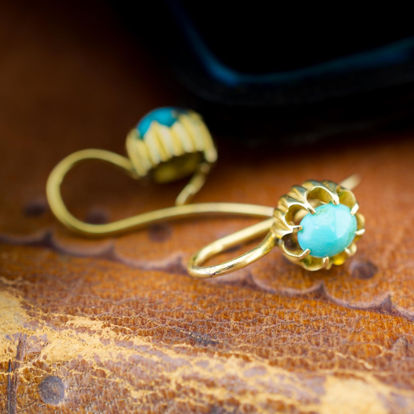 18ct Yellow Gold & Turquoise Vintage Earrings