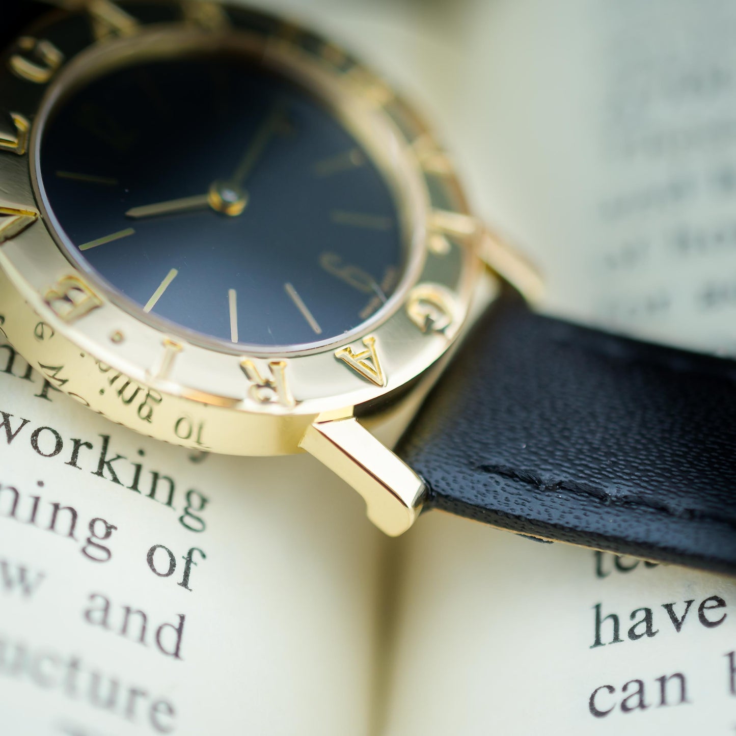 18ct Yellow Gold Bvlgari Quartz Watch Black Dial 26mm