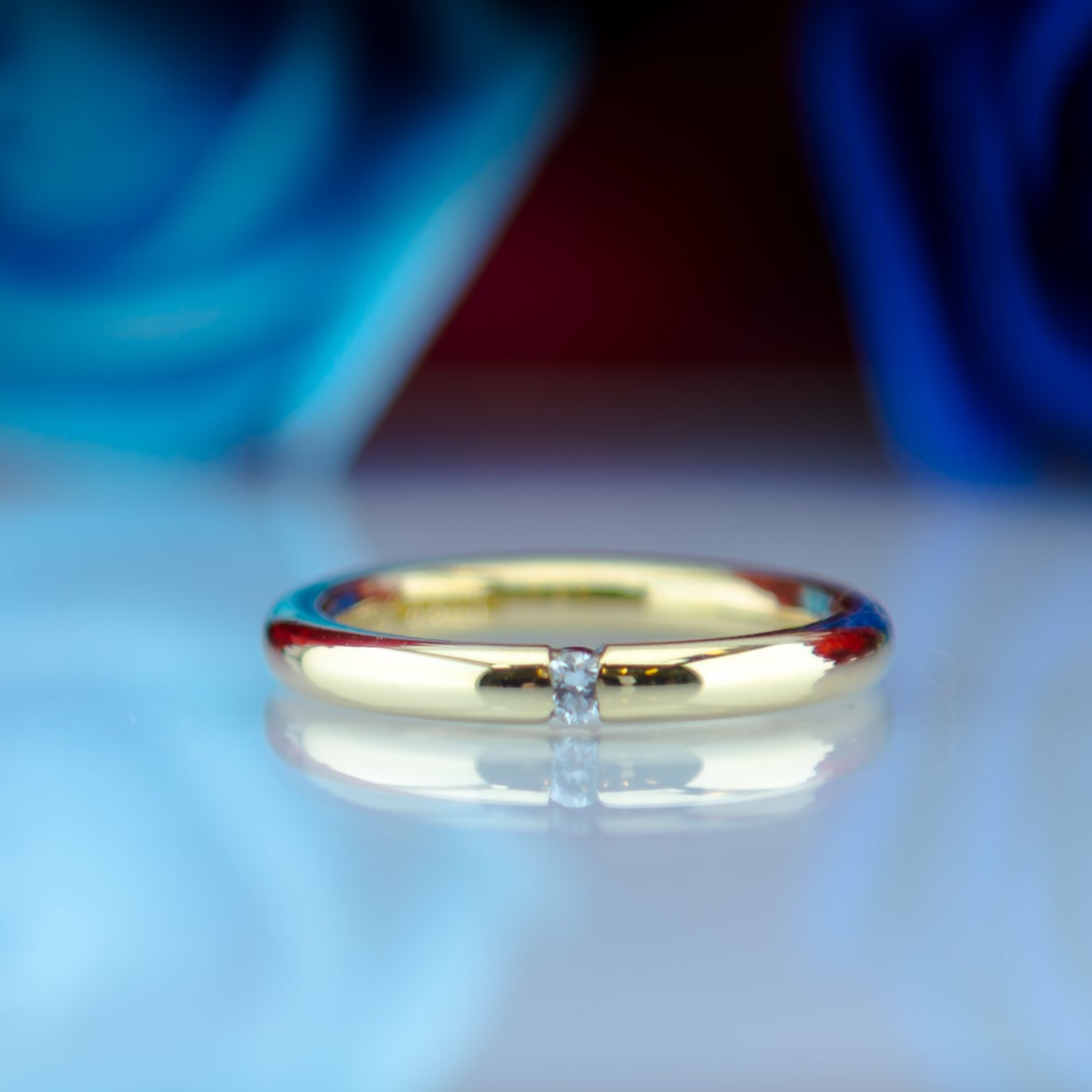 Tiffany & Co. 18ct gold Diamond Solitaire Wedding Band Ring