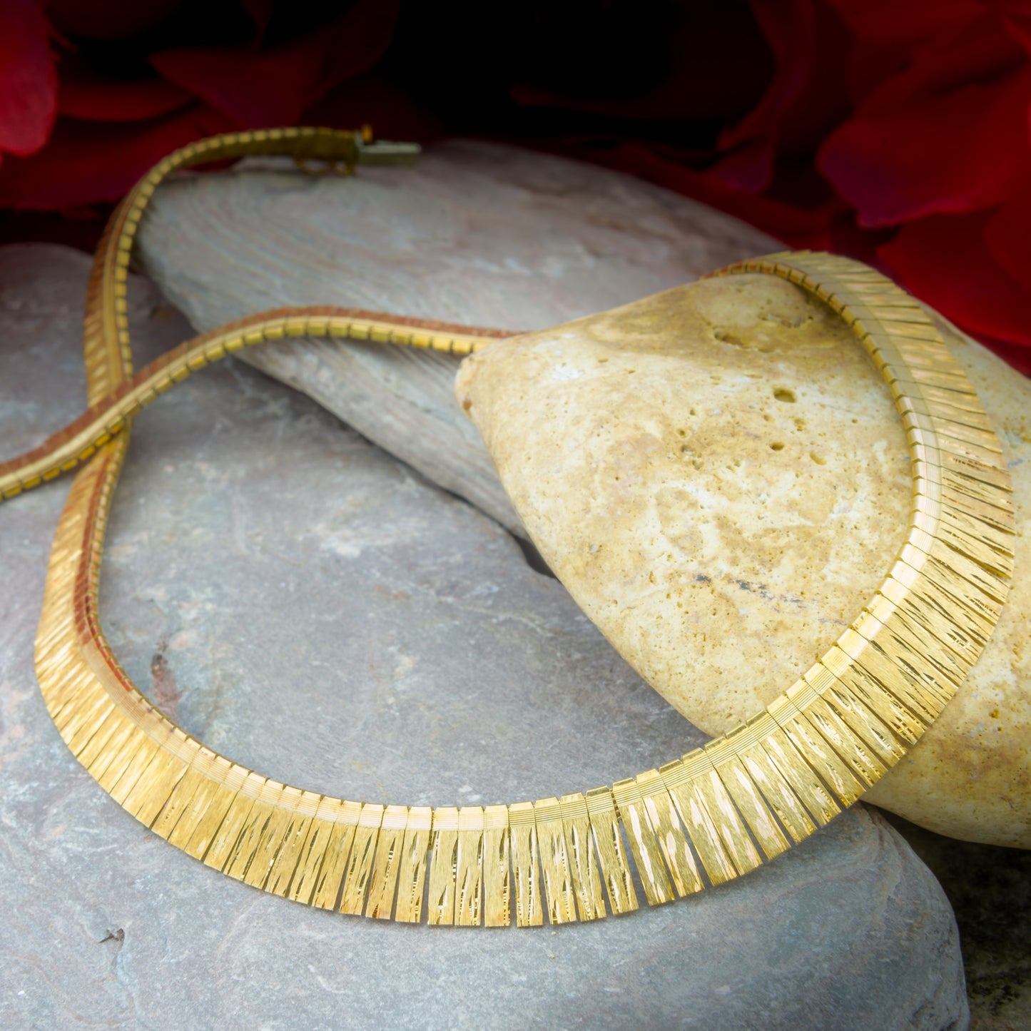 18ct Gold Cleopatra Necklace