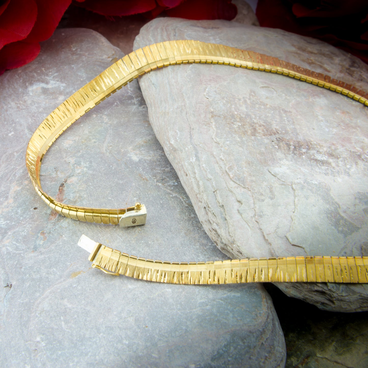 18ct Gold Cleopatra Necklace