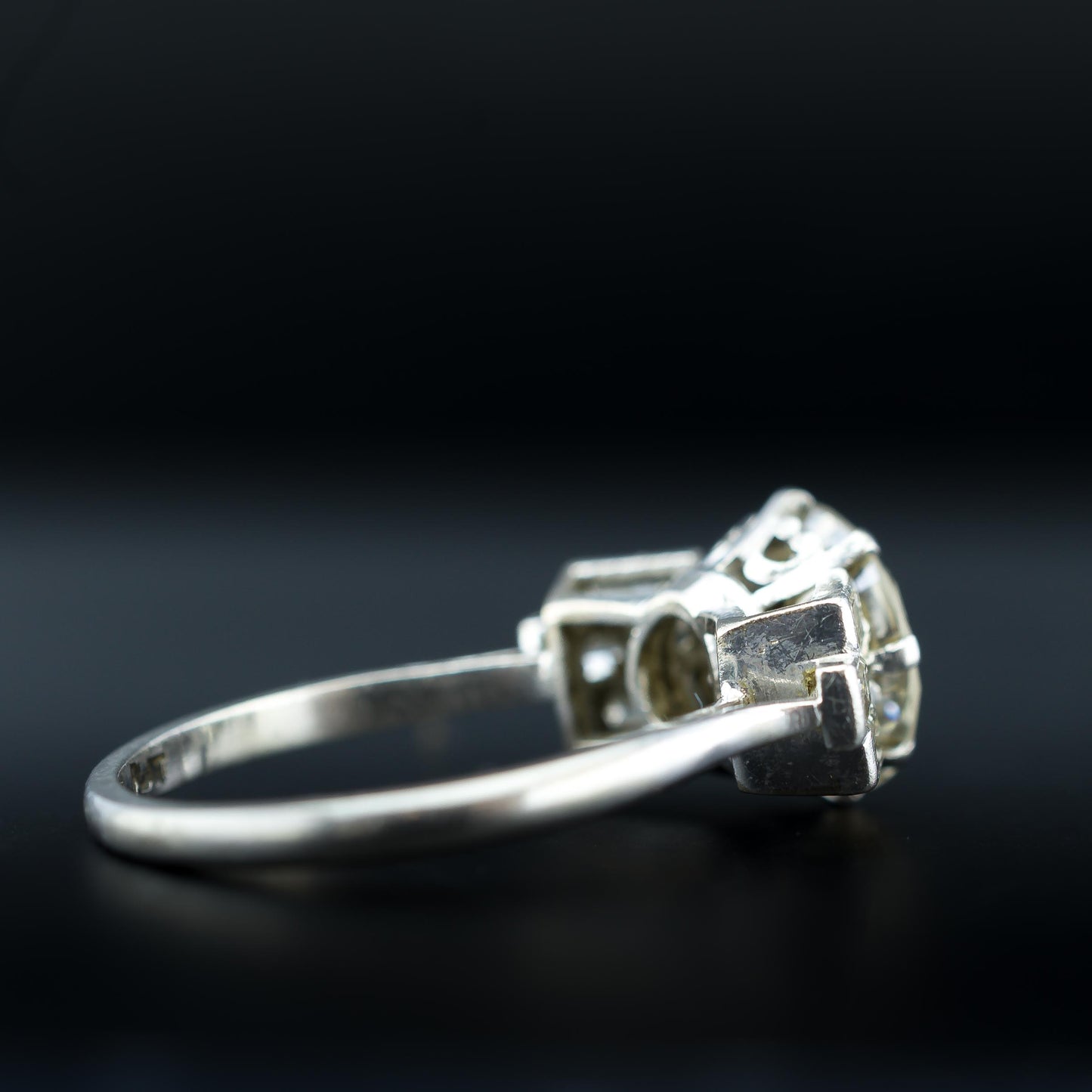 Diamond Solitaire Ring Single 3.75ct - VS2 - 4.10 TCW - Colour K - Certificate