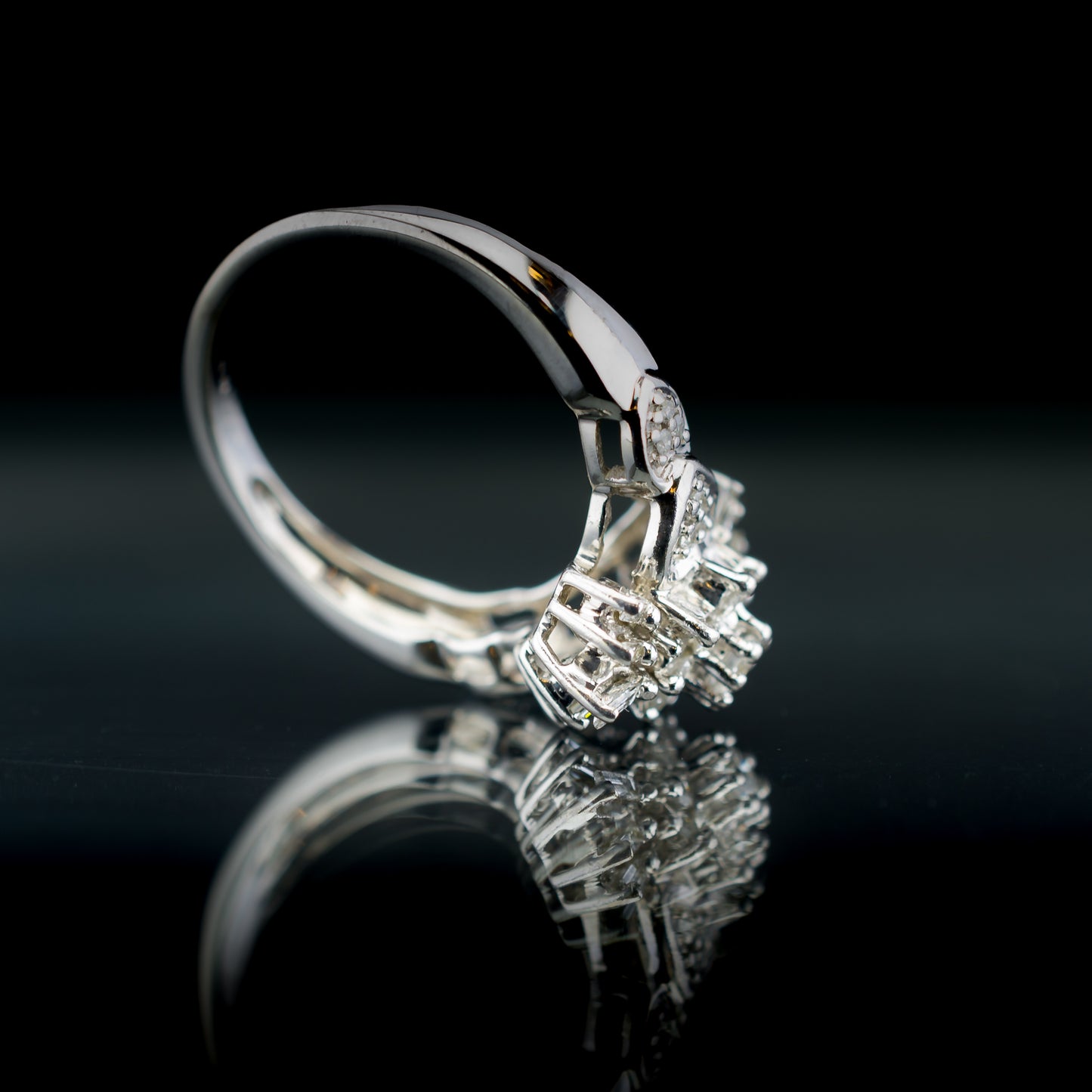 9ct White Gold Diamond Cluster Ring