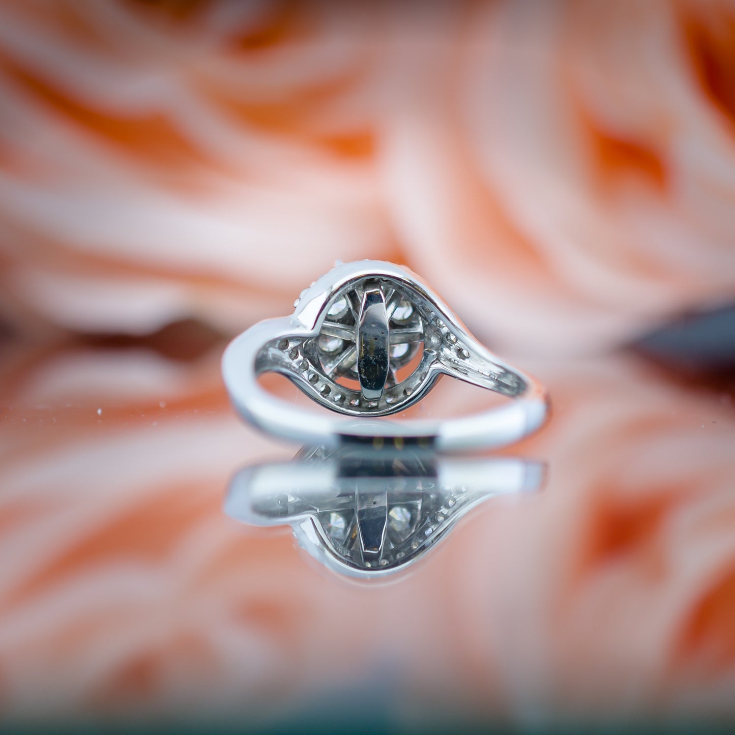 18ct White Gold Diamond Cluster Ring 0.75 TCW