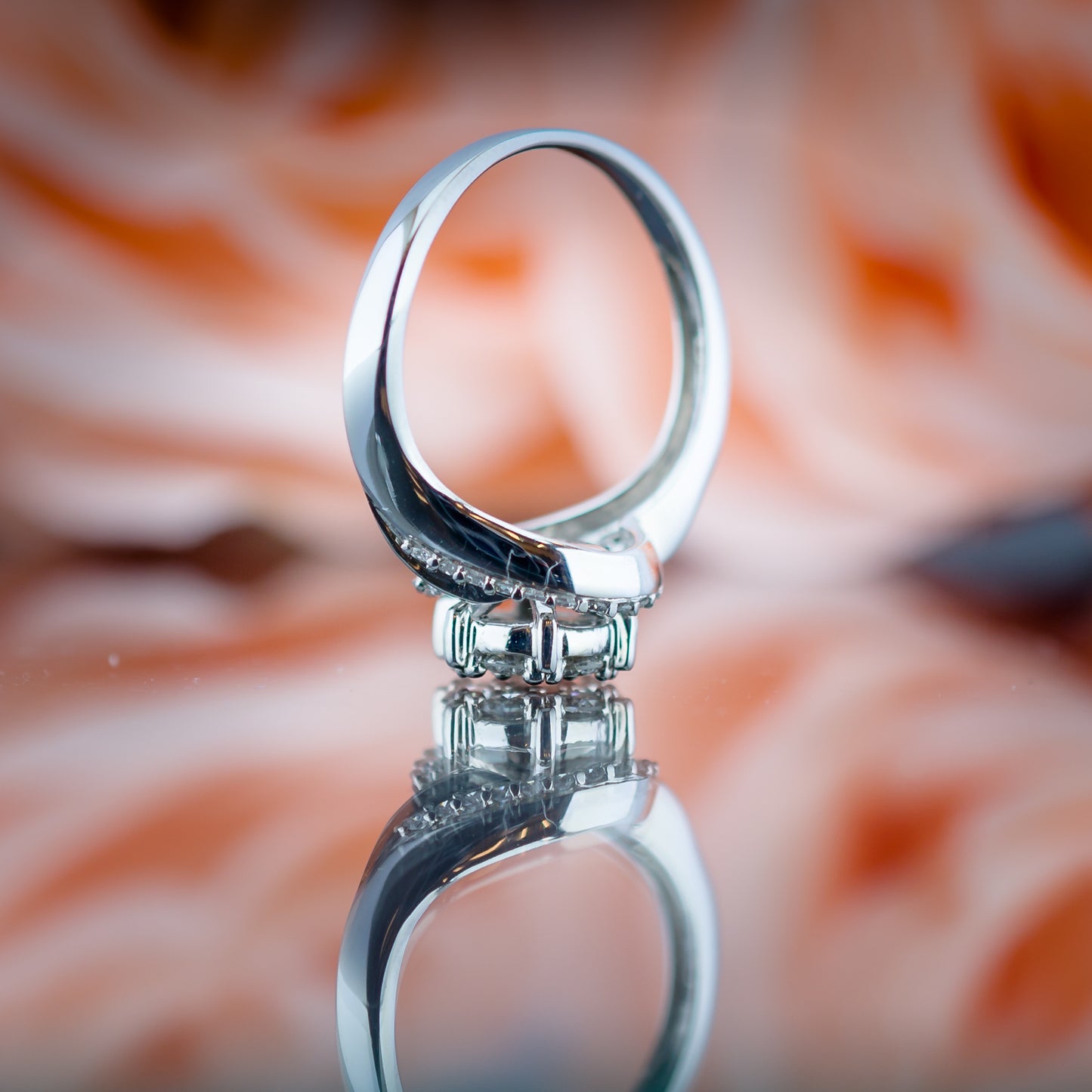 18ct White Gold Diamond Cluster Ring 0.75 TCW