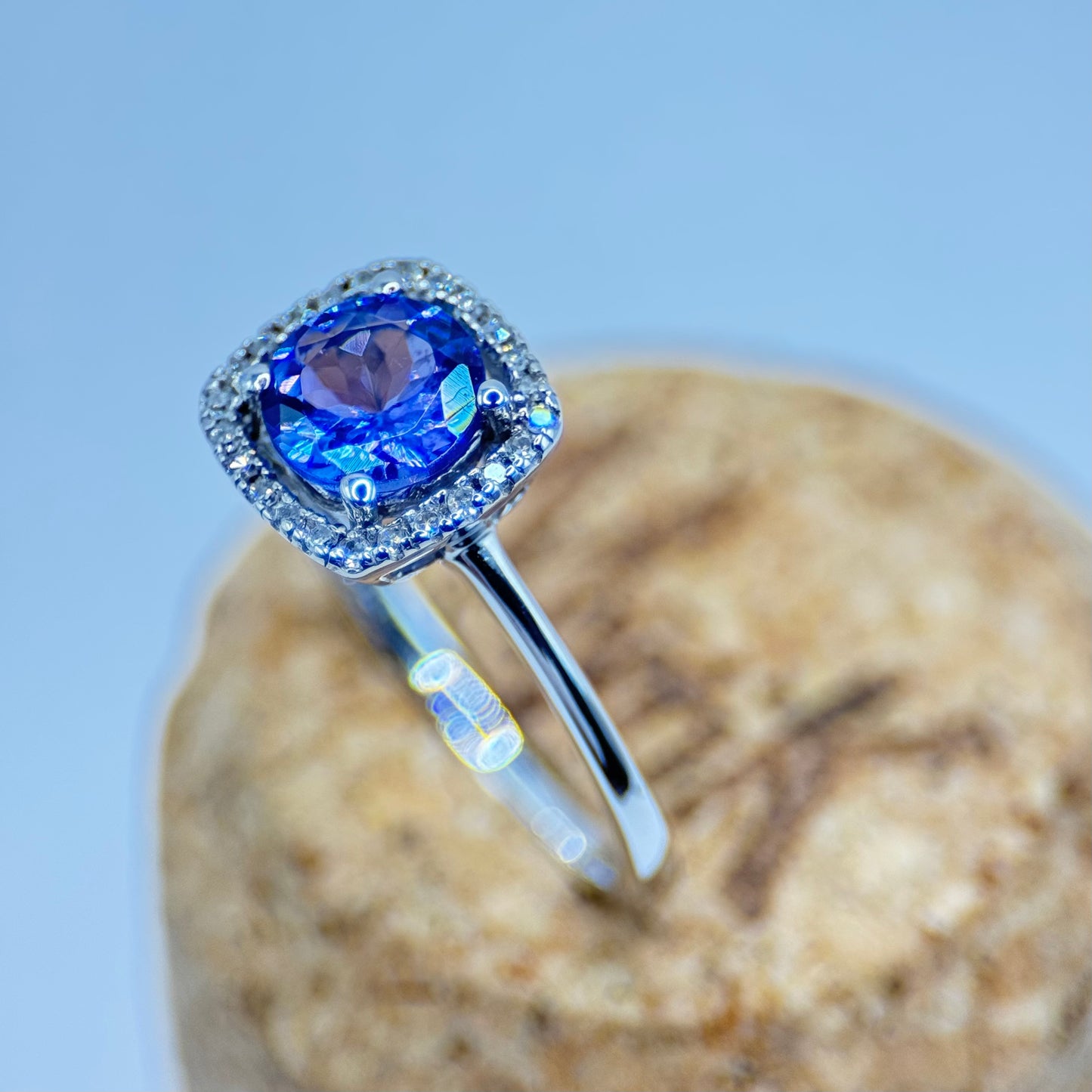14ct White Gold Tanzanite and Diamond Ring