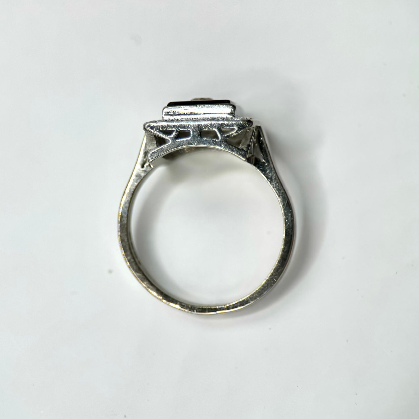 18ct White gold Diamond and Onyx Ring