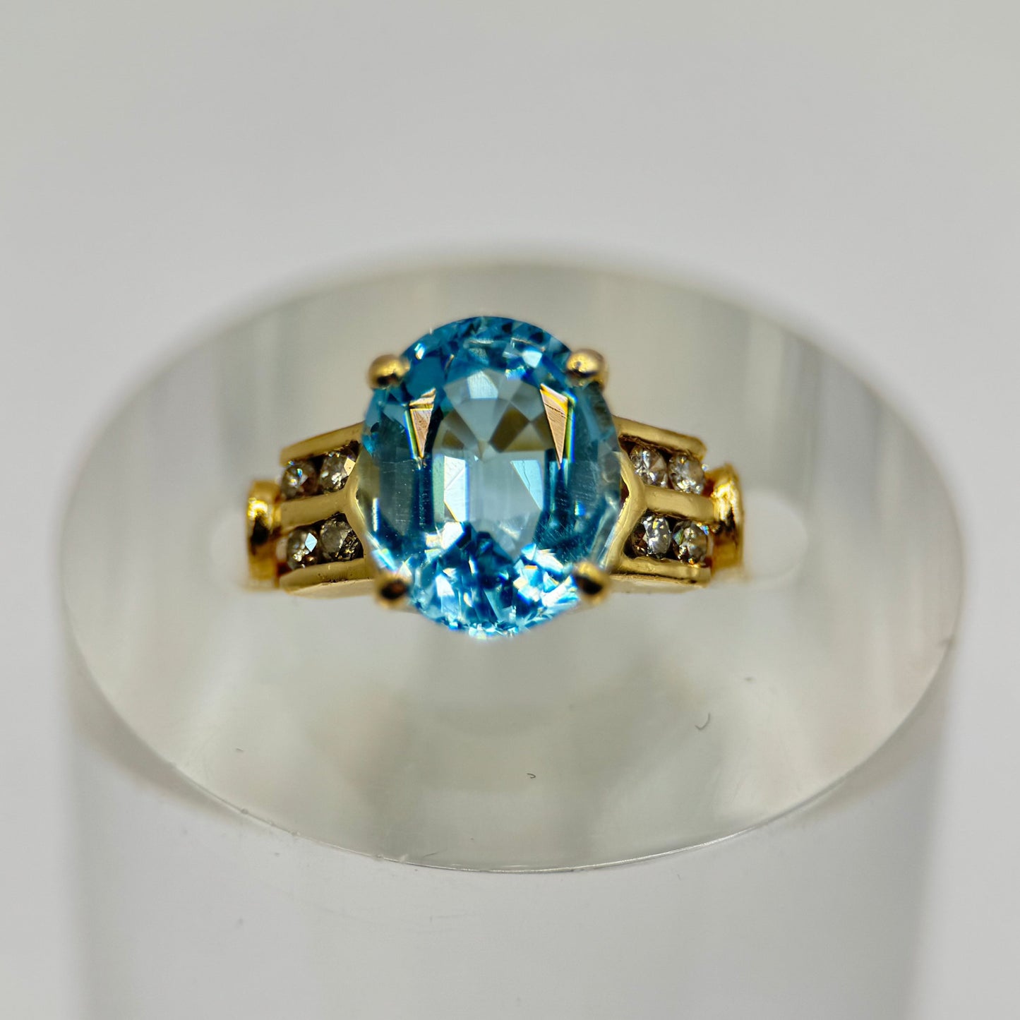 14ct Gold Topaz and Diamond ring