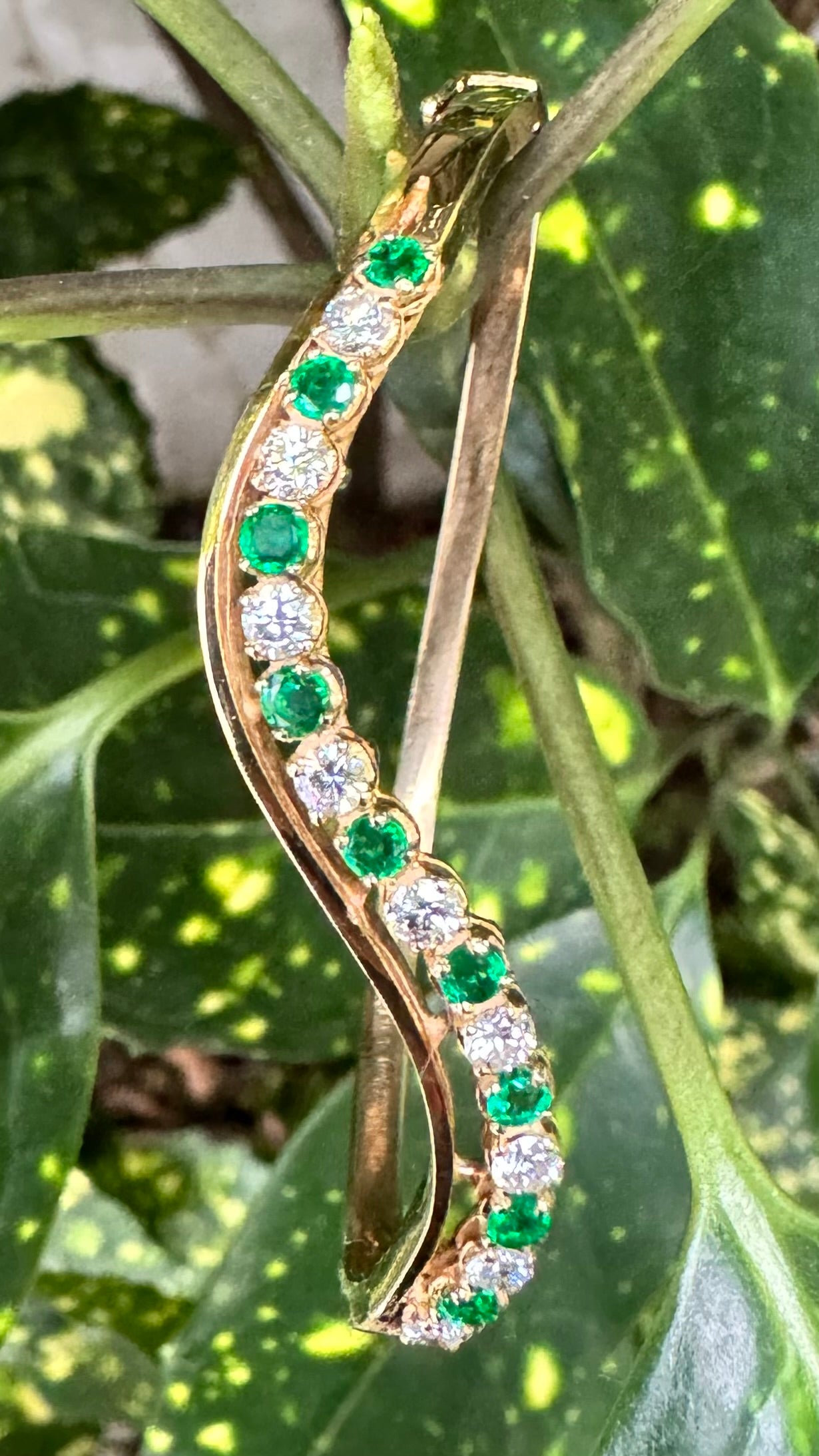 9ct Diamond & Emerald Bangle