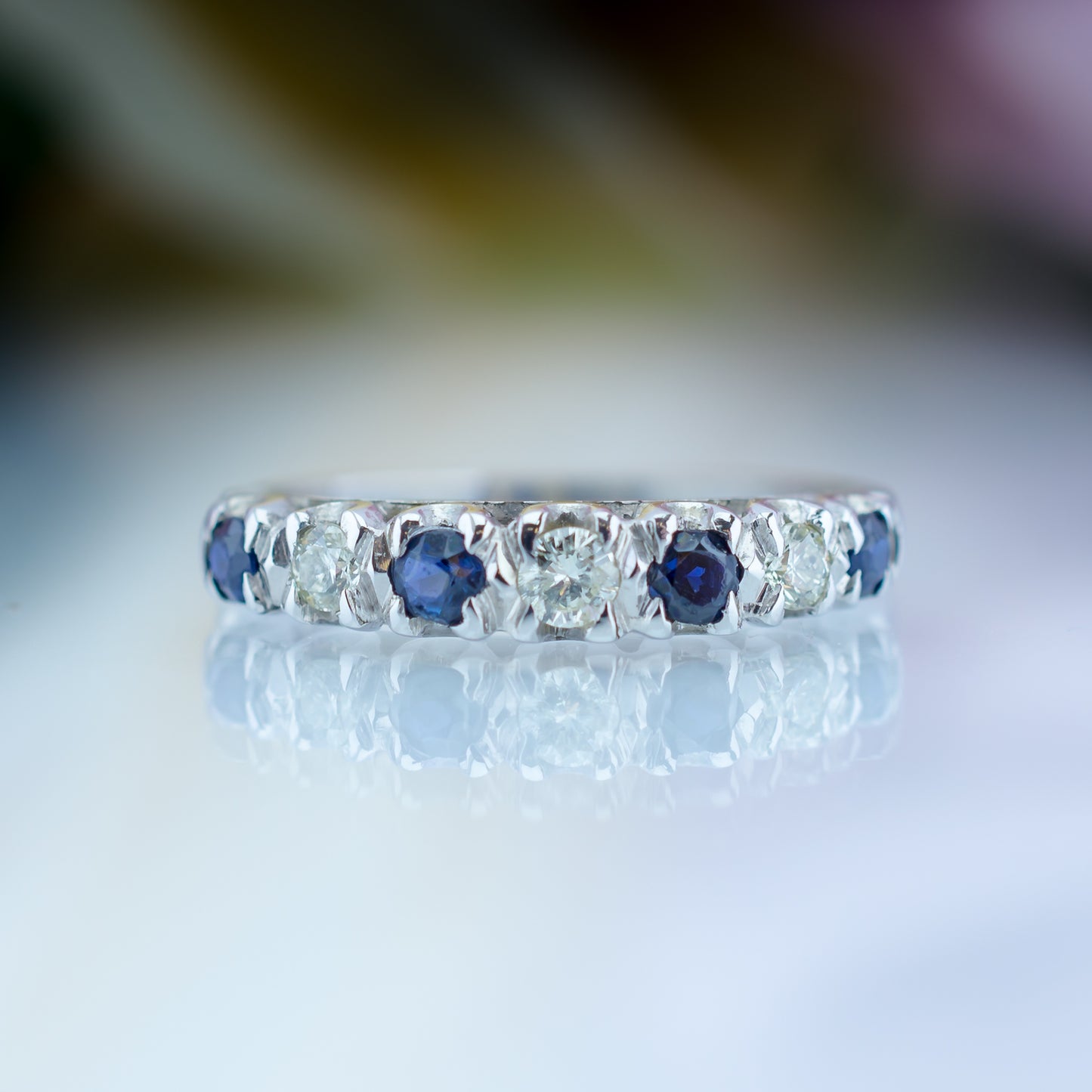18ct White Gold Diamond & Sapphire Ring
