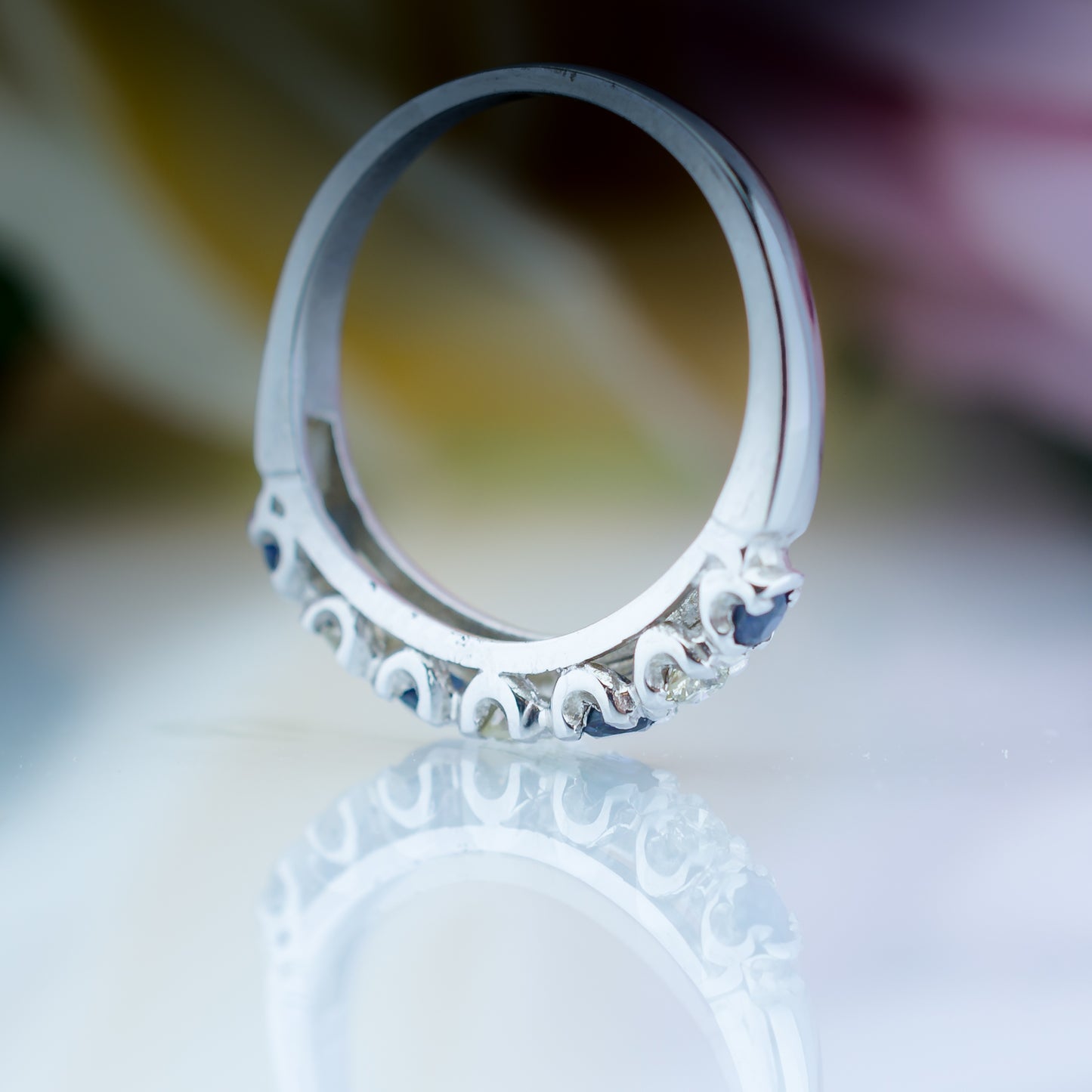 18ct White Gold Diamond & Sapphire Ring
