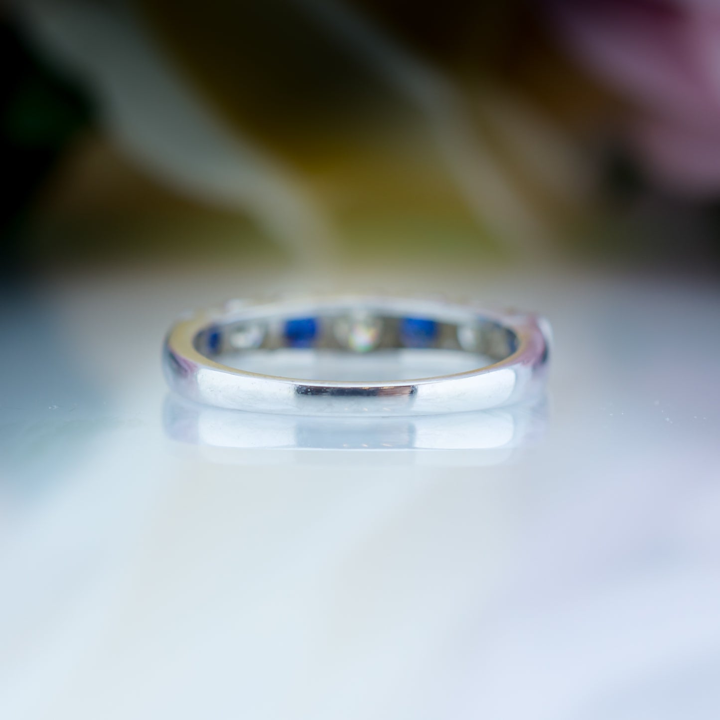 18ct White Gold Diamond & Sapphire Ring