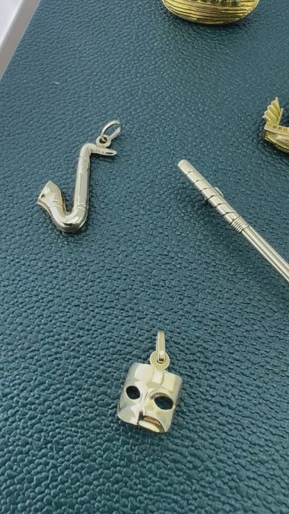 Gold Pendants, Pins & Charms